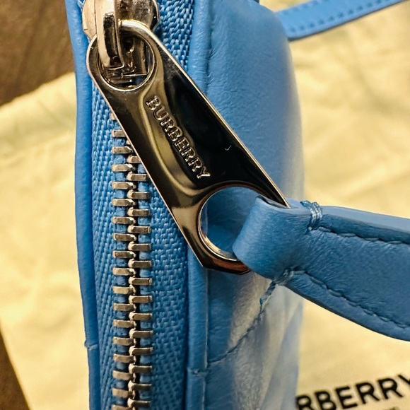 Burberry Lola - Picture 4 of 8